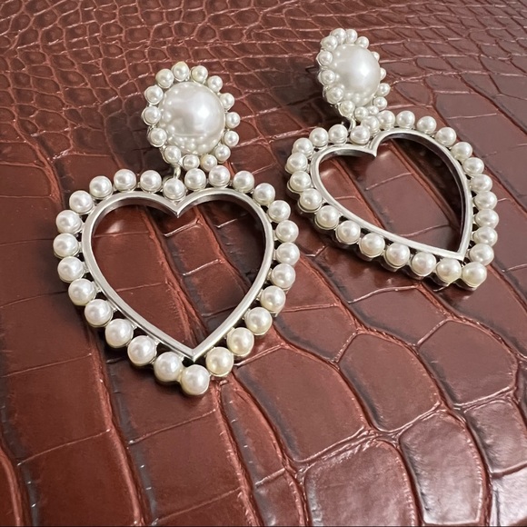 H&M Silver & White Pearl Heart Shaped Drop Dangle Large Medium Pretty Earrings - Picture 5 of 16